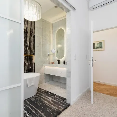 Apartment Apartament Krakusa With Air-conditioning And Balcony By Renters Prestige