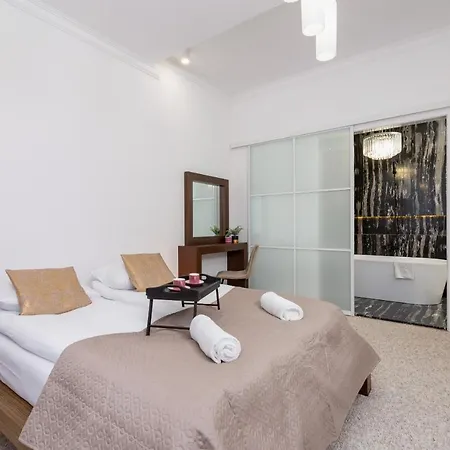 Apartament Krakusa With Air-conditioning And Balcony By Renters Prestige